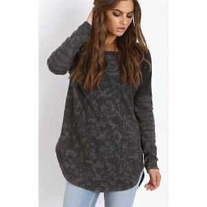 13 Free People Bed of Roses Charcoal Gray BOHO SHIRT TOP sz XS